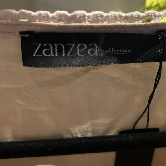 Cream top NWT - Picture 2 of 5